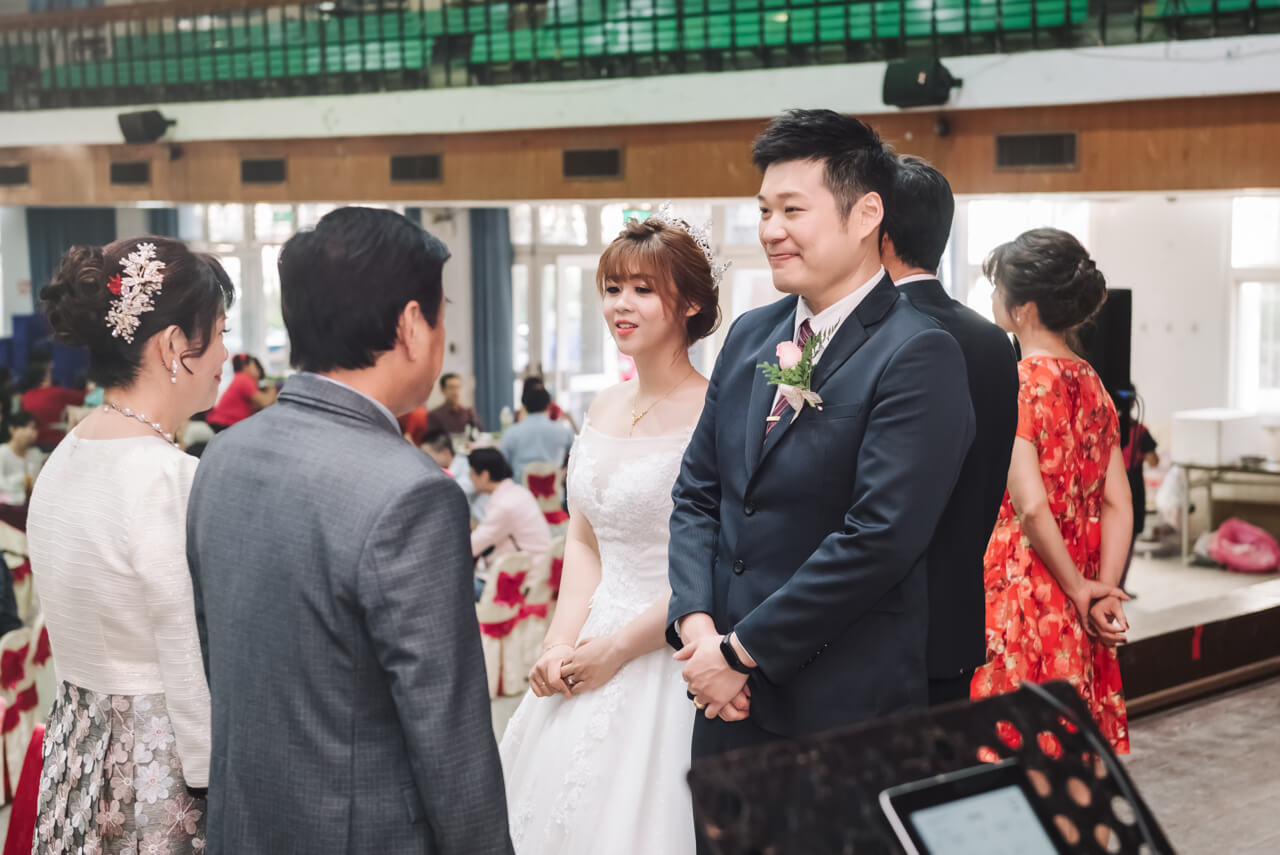 1f62333c2cc33f8c6ceb90b741e0f19e 婚禮紀錄｜高雄婚攝｜迎娶＋午宴｜類婚紗｜岡山高中禮堂宴客