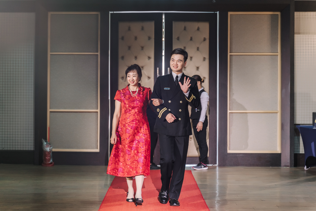 2020041009475978 婚禮紀錄｜高雄婚攝｜台南婚攝｜南部婚攝｜海軍劍門進場｜浪漫帆船二次進場｜類婚紗｜迎娶＋午宴｜玄饌海宴會館｜宴客篇｜