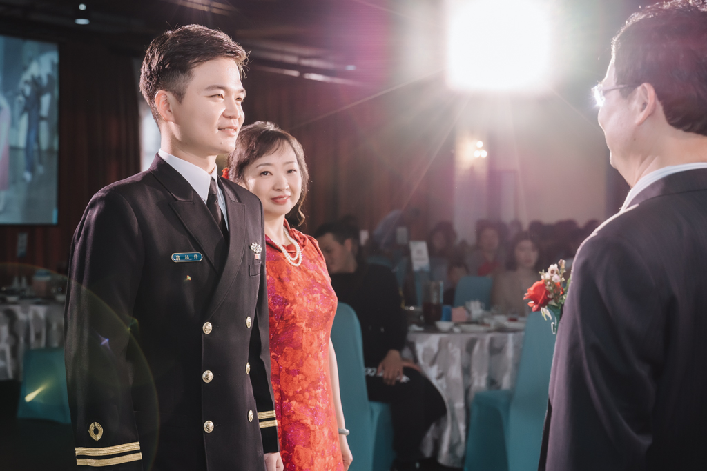 2020041009483380 婚禮紀錄｜高雄婚攝｜台南婚攝｜南部婚攝｜海軍劍門進場｜浪漫帆船二次進場｜類婚紗｜迎娶＋午宴｜玄饌海宴會館｜宴客篇｜