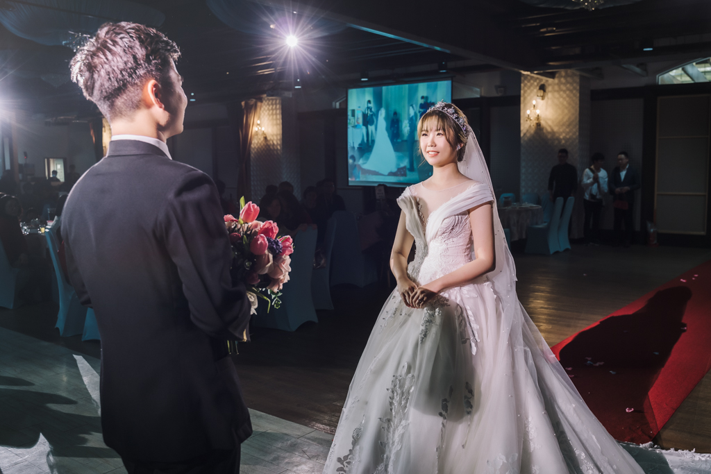 2020041009495910 婚禮紀錄｜高雄婚攝｜台南婚攝｜南部婚攝｜海軍劍門進場｜浪漫帆船二次進場｜類婚紗｜迎娶＋午宴｜玄饌海宴會館｜宴客篇｜