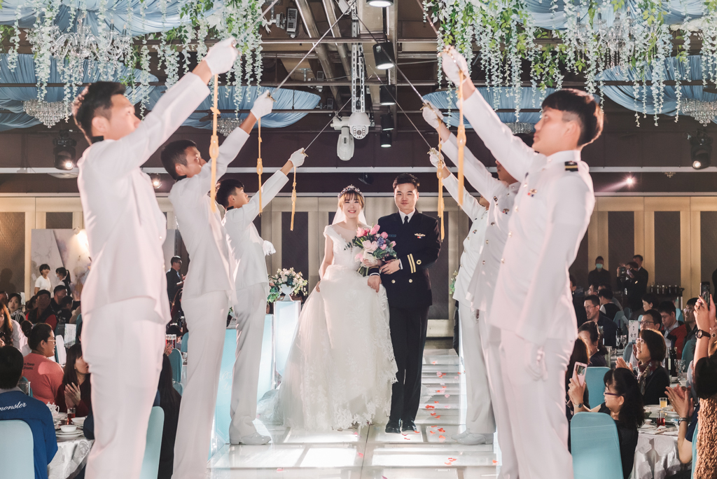 2020041009510539 婚禮紀錄｜高雄婚攝｜台南婚攝｜南部婚攝｜海軍劍門進場｜浪漫帆船二次進場｜類婚紗｜迎娶＋午宴｜玄饌海宴會館｜宴客篇｜