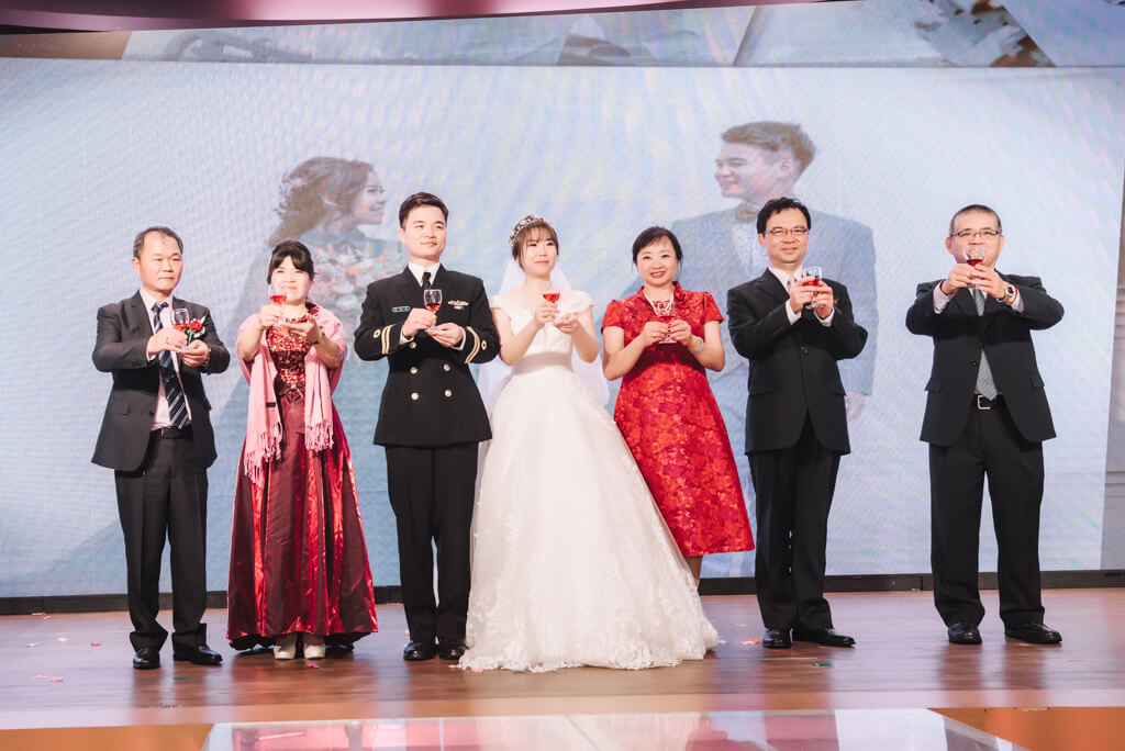 2020041009534373 婚禮紀錄｜高雄婚攝｜台南婚攝｜南部婚攝｜海軍劍門進場｜浪漫帆船二次進場｜類婚紗｜迎娶＋午宴｜玄饌海宴會館｜宴客篇｜