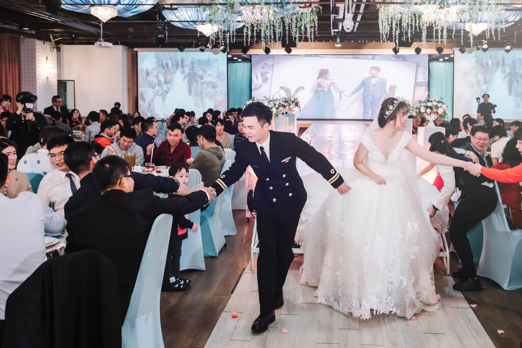 2020041009541741 婚禮紀錄｜高雄婚攝｜台南婚攝｜南部婚攝｜海軍劍門進場｜浪漫帆船二次進場｜類婚紗｜迎娶＋午宴｜玄饌海宴會館｜宴客篇｜