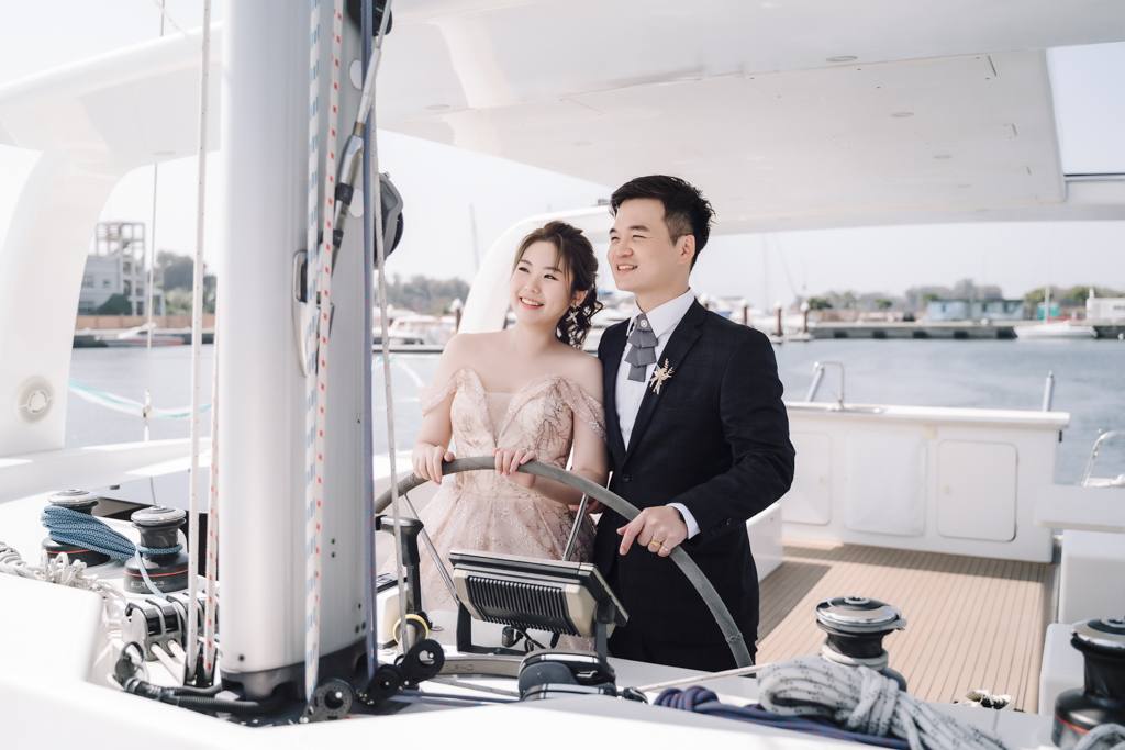 2020041009550886 婚禮紀錄｜高雄婚攝｜台南婚攝｜南部婚攝｜海軍劍門進場｜浪漫帆船二次進場｜類婚紗｜迎娶＋午宴｜玄饌海宴會館｜宴客篇｜