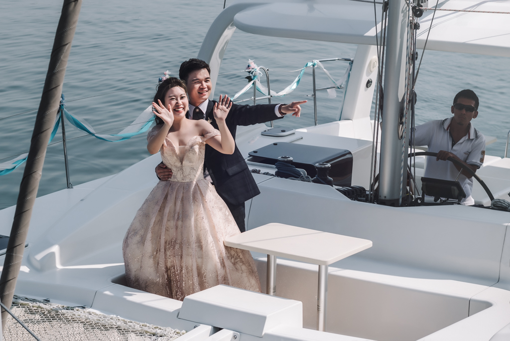 20200410095625100 婚禮紀錄｜高雄婚攝｜台南婚攝｜南部婚攝｜海軍劍門進場｜浪漫帆船二次進場｜類婚紗｜迎娶＋午宴｜玄饌海宴會館｜宴客篇｜