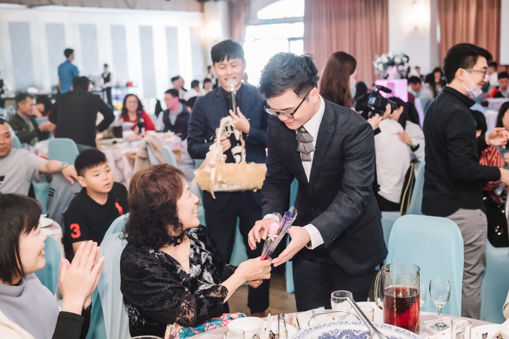 2020041010032766 婚禮紀錄｜高雄婚攝｜台南婚攝｜南部婚攝｜海軍劍門進場｜浪漫帆船二次進場｜類婚紗｜迎娶＋午宴｜玄饌海宴會館｜宴客篇｜