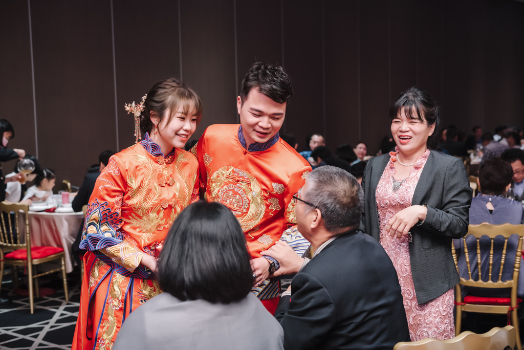 2020041010425417 婚禮紀錄｜高雄婚攝｜南部婚攝｜龍鳳掛｜唱歌二次進場｜Switch遊戲活動｜類婚紗｜歸寧午宴｜老新台菜｜宴客篇｜