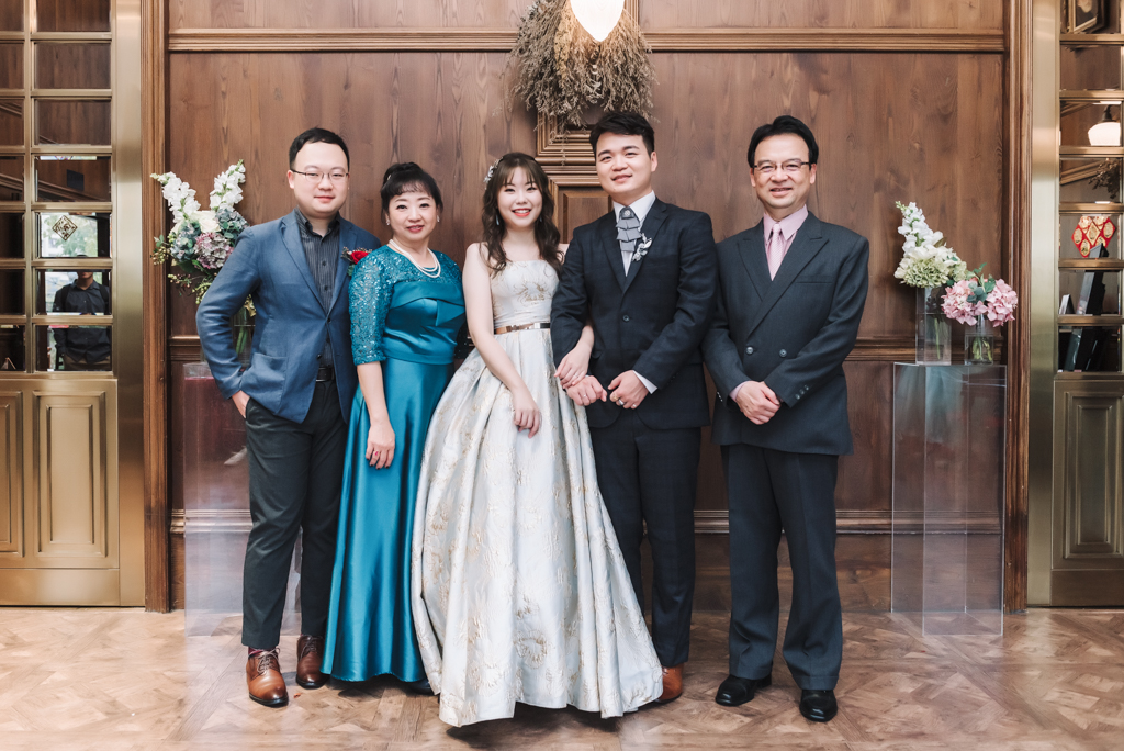 2020041011055452 婚禮紀錄｜高雄婚攝｜南部婚攝｜龍鳳掛｜唱歌二次進場｜Switch遊戲活動｜類婚紗｜歸寧午宴｜老新台菜｜宴客篇｜
