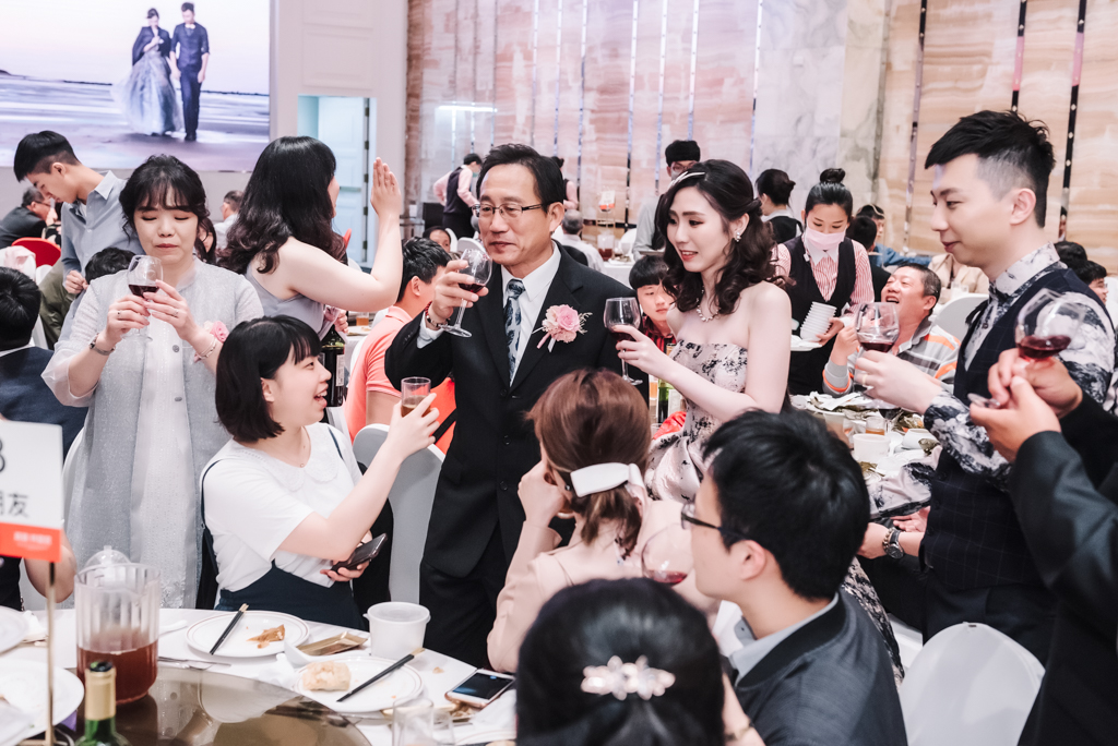 20200414053246100 婚禮紀錄|高雄婚攝|南部婚攝|類婚紗|訂婚|迎娶|午宴|高雄林皇宮|宴客篇|