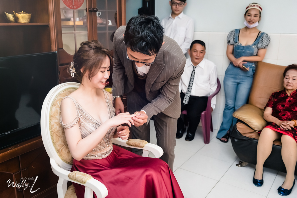 2020112315225537 |婚禮紀錄|高雄婚攝|南部婚攝|類婚紗|雙儀式午宴|闖關遊戲|訂婚迎娶|拜別父母|高雄富苑囍宴會館|儀式篇|