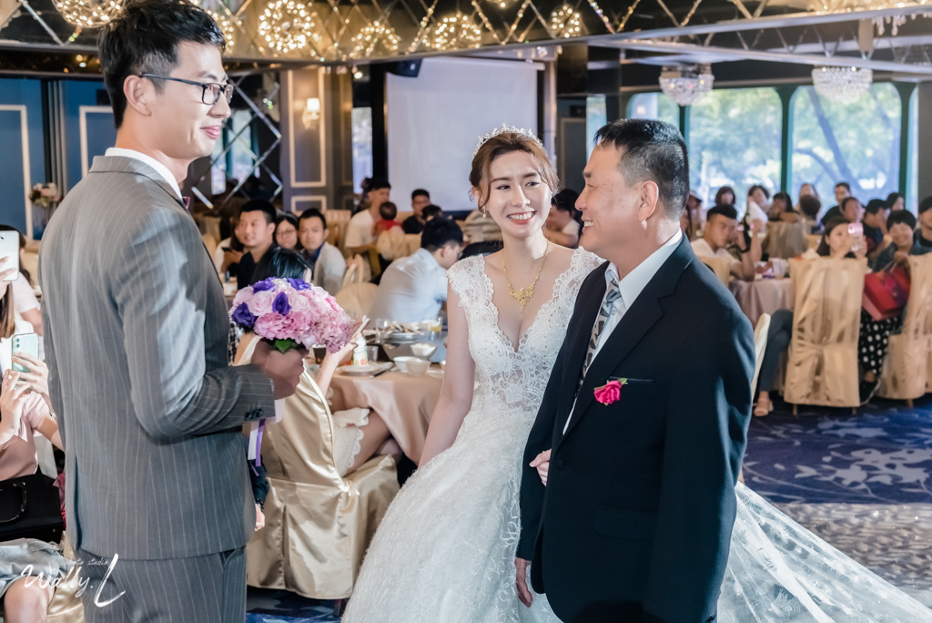 2020112316103527 ｜婚禮紀錄｜高雄婚攝｜南部婚攝｜類婚紗｜雙儀式午宴｜交付儀式｜二進敲杯｜宴客遊戲｜高雄富苑囍宴會館｜宴客篇｜