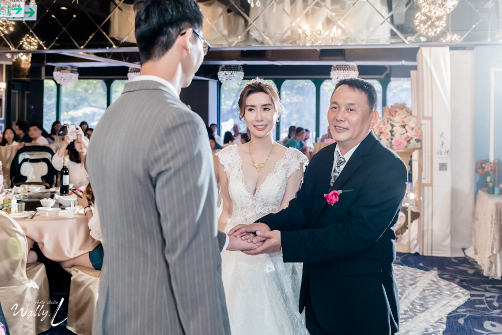 202011231611368 ｜婚禮紀錄｜高雄婚攝｜南部婚攝｜類婚紗｜雙儀式午宴｜交付儀式｜二進敲杯｜宴客遊戲｜高雄富苑囍宴會館｜宴客篇｜