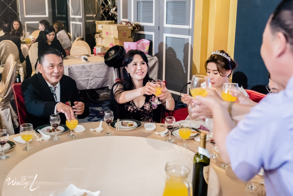 2020112316134937 ｜婚禮紀錄｜高雄婚攝｜南部婚攝｜類婚紗｜雙儀式午宴｜交付儀式｜二進敲杯｜宴客遊戲｜高雄富苑囍宴會館｜宴客篇｜