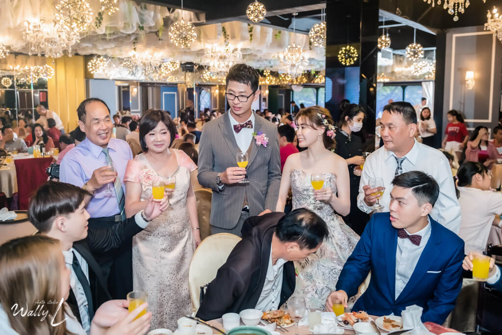 2020112316264196 ｜婚禮紀錄｜高雄婚攝｜南部婚攝｜類婚紗｜雙儀式午宴｜交付儀式｜二進敲杯｜宴客遊戲｜高雄富苑囍宴會館｜宴客篇｜