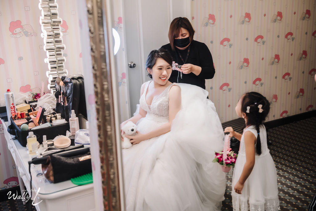 2020121613311380 ｜婚禮紀錄｜高雄婚攝｜屏東婚攝｜南部婚攝｜類婚紗｜純午宴｜交付儀式｜二進敲杯｜抽捧花｜屏東維多莉亞婚宴會館｜