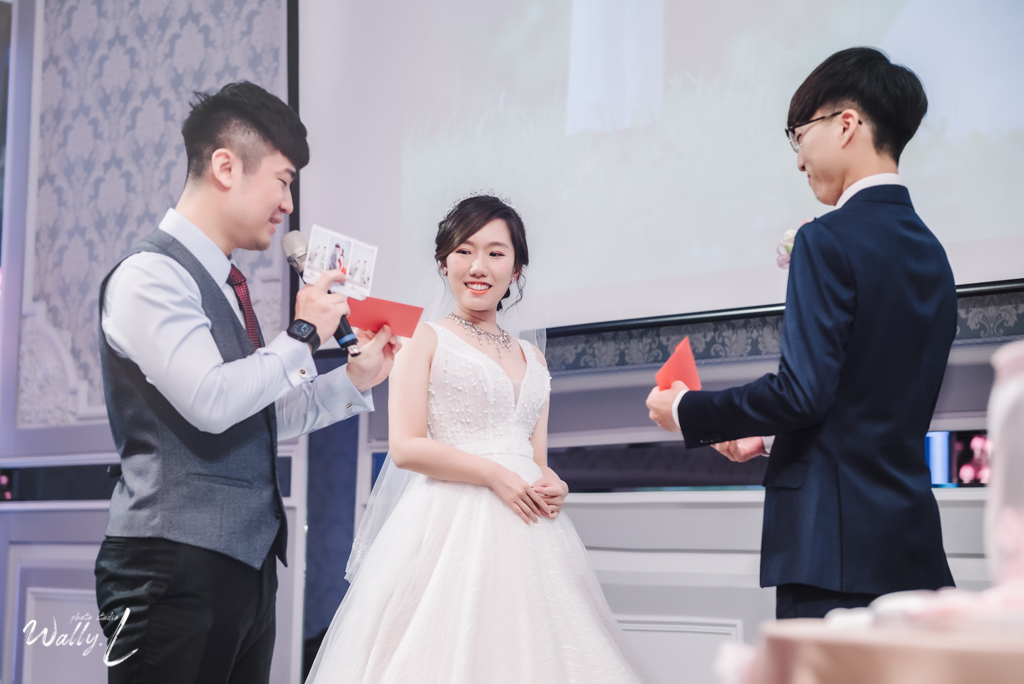 2020121615170277 ｜婚禮紀錄｜高雄婚攝｜屏東婚攝｜南部婚攝｜類婚紗｜純午宴｜交付儀式｜二進敲杯｜抽捧花｜屏東維多莉亞婚宴會館｜
