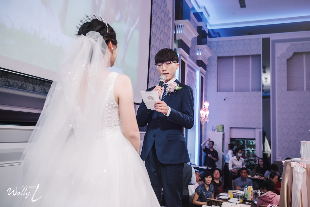2020121615174255 ｜婚禮紀錄｜高雄婚攝｜屏東婚攝｜南部婚攝｜類婚紗｜純午宴｜交付儀式｜二進敲杯｜抽捧花｜屏東維多莉亞婚宴會館｜