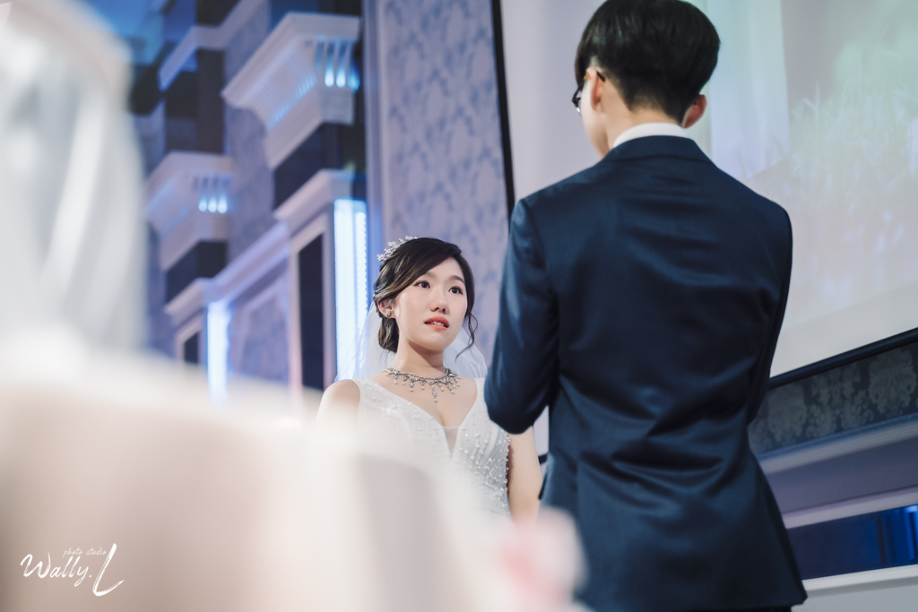2020121615175333 ｜婚禮紀錄｜高雄婚攝｜屏東婚攝｜南部婚攝｜類婚紗｜純午宴｜交付儀式｜二進敲杯｜抽捧花｜屏東維多莉亞婚宴會館｜