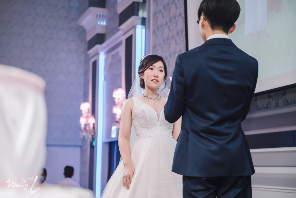 2020121615180481 ｜婚禮紀錄｜高雄婚攝｜屏東婚攝｜南部婚攝｜類婚紗｜純午宴｜交付儀式｜二進敲杯｜抽捧花｜屏東維多莉亞婚宴會館｜