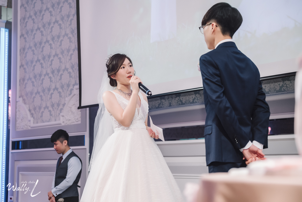 2020121615182084 ｜婚禮紀錄｜高雄婚攝｜屏東婚攝｜南部婚攝｜類婚紗｜純午宴｜交付儀式｜二進敲杯｜抽捧花｜屏東維多莉亞婚宴會館｜