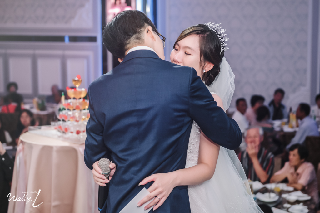 2020121615190380 ｜婚禮紀錄｜高雄婚攝｜屏東婚攝｜南部婚攝｜類婚紗｜純午宴｜交付儀式｜二進敲杯｜抽捧花｜屏東維多莉亞婚宴會館｜