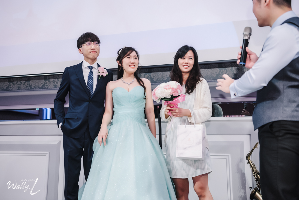 2020121615324279 ｜婚禮紀錄｜高雄婚攝｜屏東婚攝｜南部婚攝｜類婚紗｜純午宴｜交付儀式｜二進敲杯｜抽捧花｜屏東維多莉亞婚宴會館｜