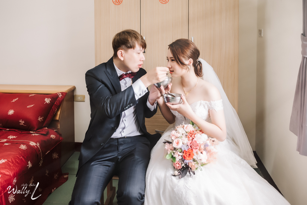 2020122513534731 ｜婚禮紀錄｜高雄婚攝｜屏東婚攝｜南部婚攝｜類婚紗｜儀式午宴｜交付儀式｜二進唱歌｜屏東和樂婚宴會館｜儀式篇｜
