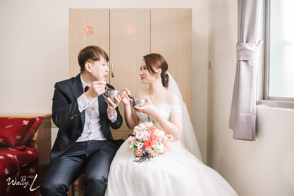 2020122513535458 ｜婚禮紀錄｜高雄婚攝｜屏東婚攝｜南部婚攝｜類婚紗｜儀式午宴｜交付儀式｜二進唱歌｜屏東和樂婚宴會館｜儀式篇｜