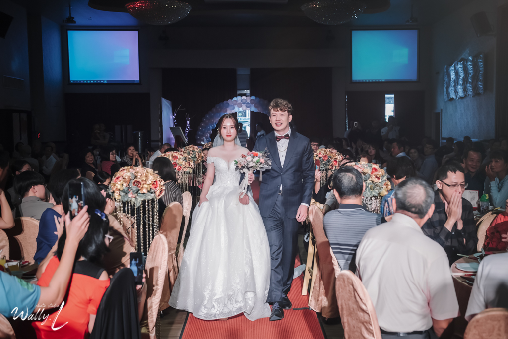 2020122514110393 |婚禮紀錄|高雄婚攝|屏東婚攝|南部婚攝|類婚紗|儀式午宴|交付儀式|二進唱歌|屏東和樂婚宴會館|宴客篇|