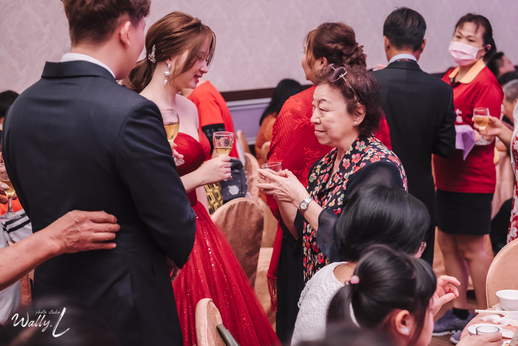 2020122600554744 |婚禮紀錄|高雄婚攝|屏東婚攝|南部婚攝|類婚紗|儀式午宴|交付儀式|二進唱歌|屏東和樂婚宴會館|宴客篇|