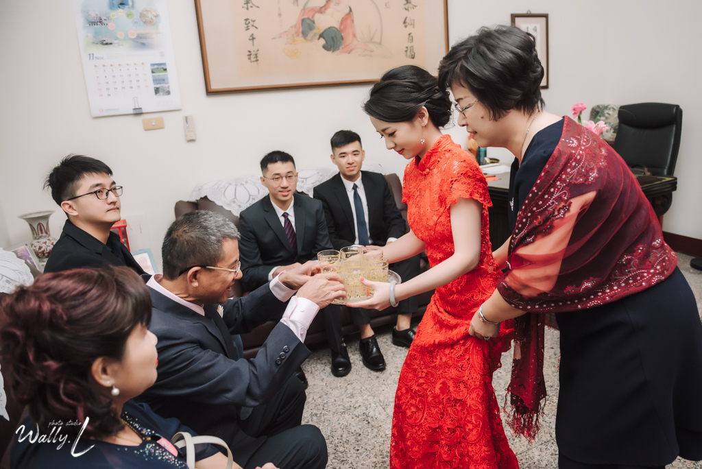 2021013112330259 ｜婚禮紀錄｜高雄婚攝｜屏東婚攝｜南部婚攝｜儀式午宴｜訂婚儀式｜迎娶儀式｜奉茶｜拜別父母｜儀式篇｜