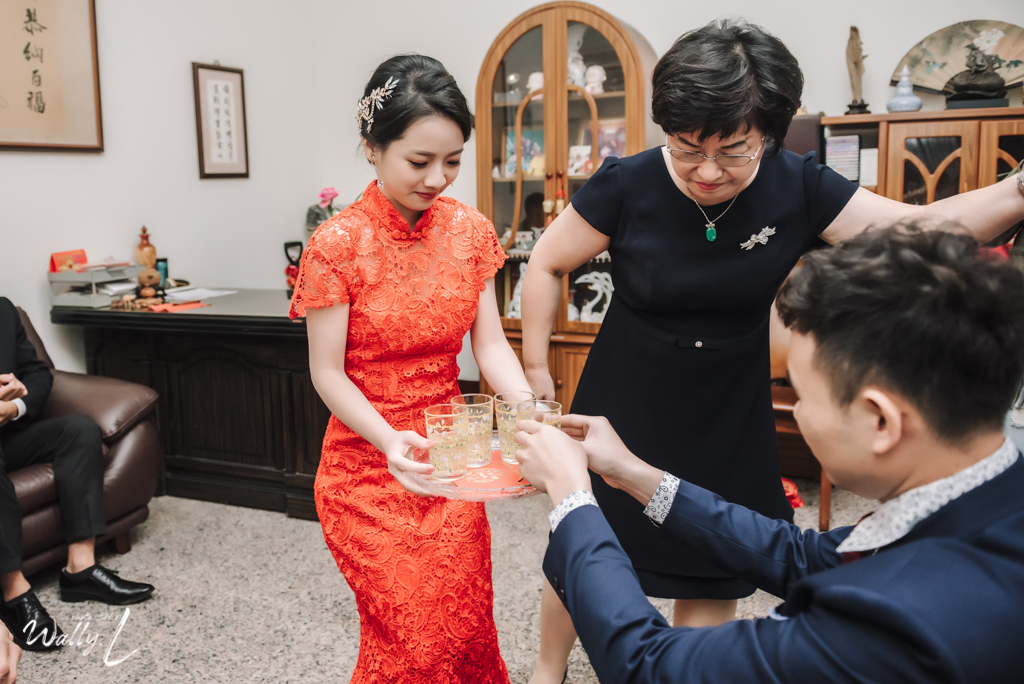 2021013112330997 ｜婚禮紀錄｜高雄婚攝｜屏東婚攝｜南部婚攝｜儀式午宴｜訂婚儀式｜迎娶儀式｜奉茶｜拜別父母｜儀式篇｜