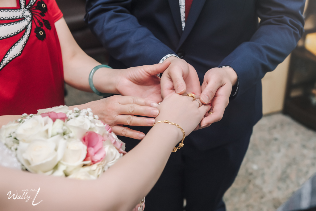 2021013112423138 ｜婚禮紀錄｜高雄婚攝｜屏東婚攝｜南部婚攝｜儀式午宴｜訂婚儀式｜迎娶儀式｜奉茶｜拜別父母｜儀式篇｜
