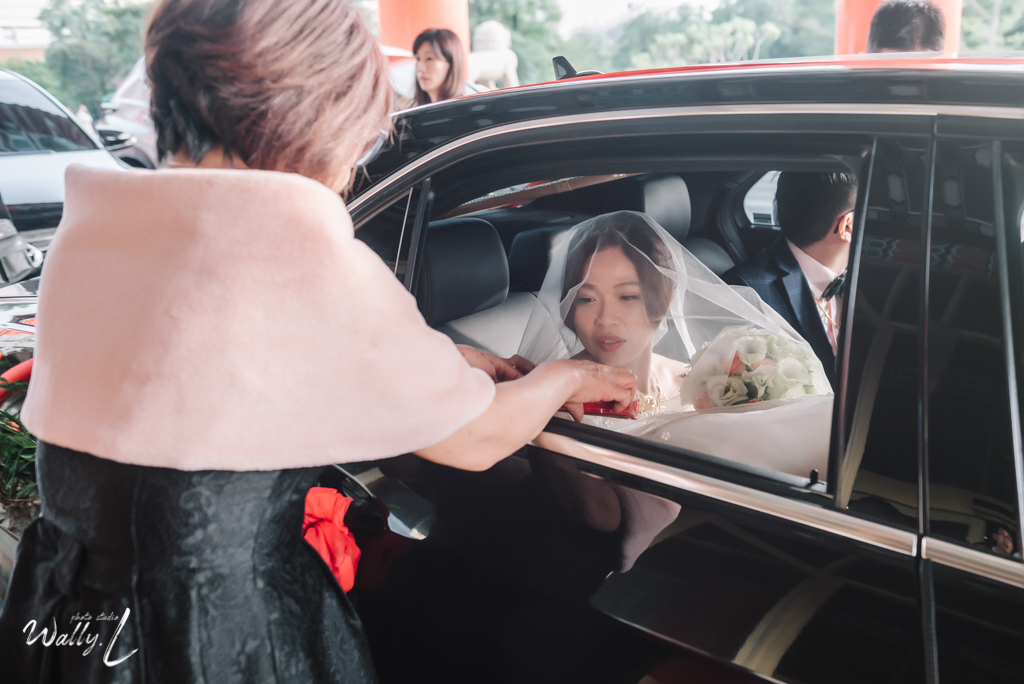 2021020503344031 |婚禮紀錄|高雄婚攝|婚攝推薦|南部婚攝|儀式午宴|迎娶儀式|拜別父母|高雄圓山飯店|儀式篇|