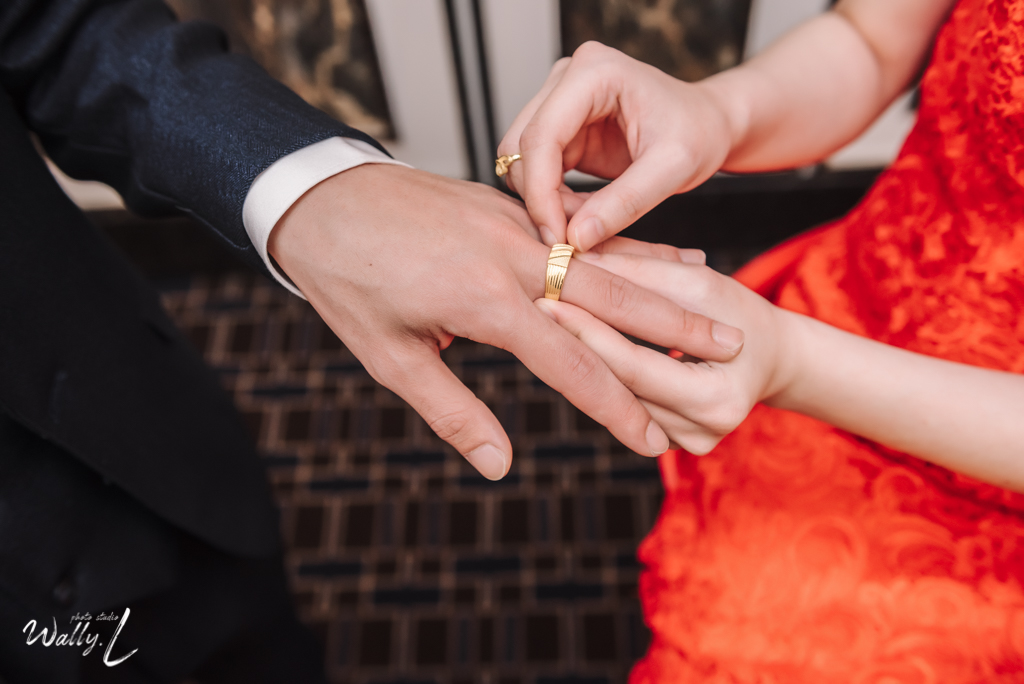 2021052514421368 婚禮紀錄｜高雄婚攝｜南部婚攝｜訂婚午宴｜屏東維多莉亞婚宴會館｜