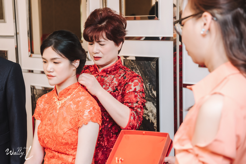 2021052514425241 婚禮紀錄｜高雄婚攝｜南部婚攝｜訂婚午宴｜屏東維多莉亞婚宴會館｜