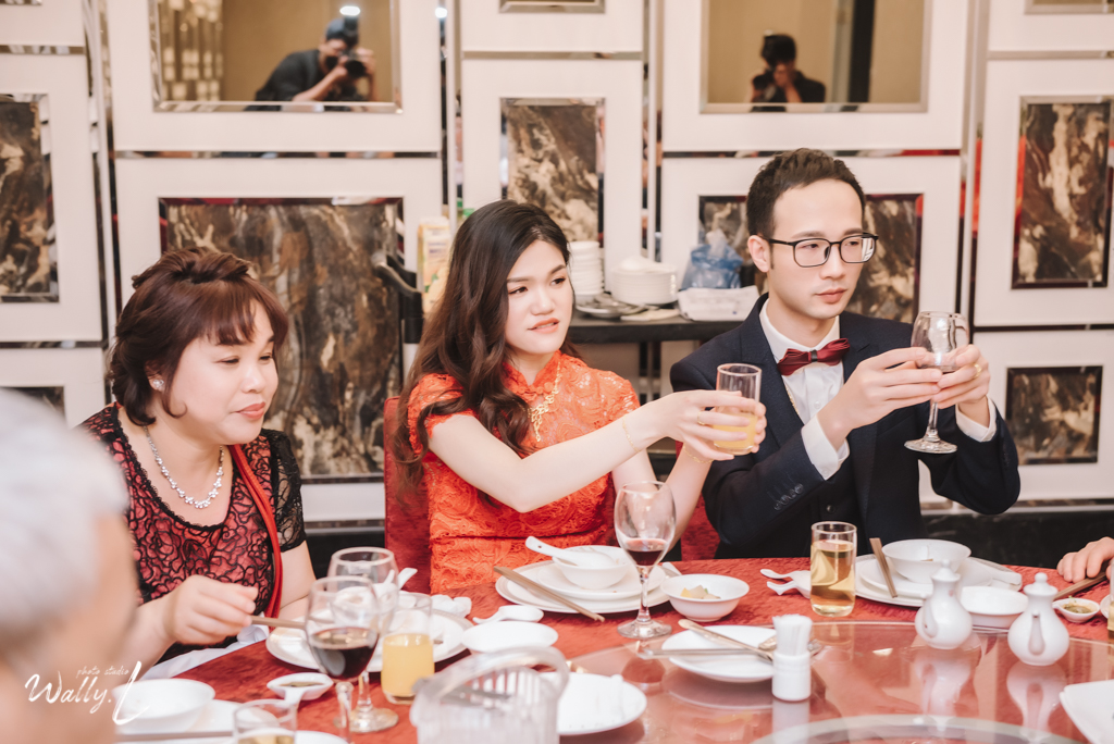 2021052514520958 婚禮紀錄｜高雄婚攝｜南部婚攝｜訂婚午宴｜屏東維多莉亞婚宴會館｜