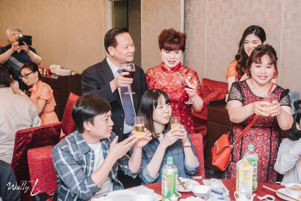 2021052514535296 婚禮紀錄｜高雄婚攝｜南部婚攝｜訂婚午宴｜屏東維多莉亞婚宴會館｜