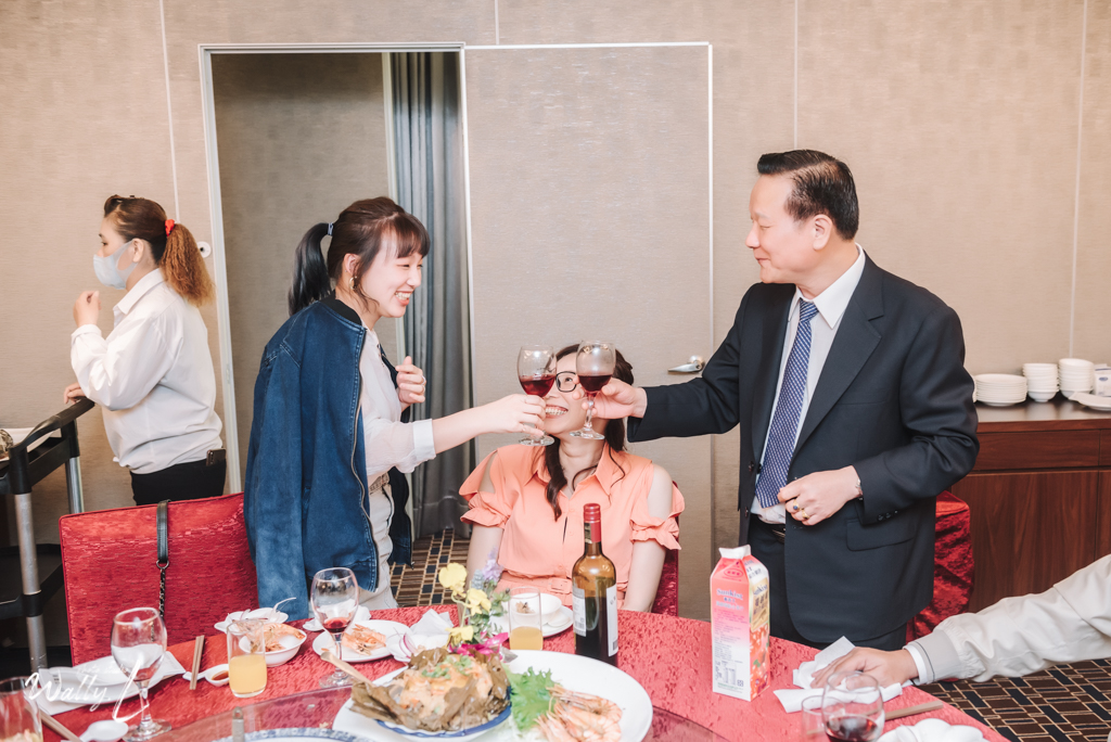 202105251454512 婚禮紀錄｜高雄婚攝｜南部婚攝｜訂婚午宴｜屏東維多莉亞婚宴會館｜