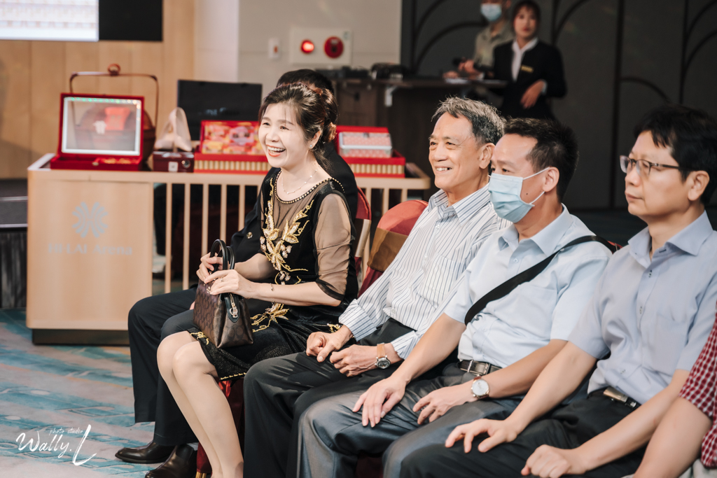 2021062104374916 婚禮紀錄｜高雄婚攝｜南部婚攝｜訂婚儀式｜類婚紗｜漢來大飯店巨蛋會館｜