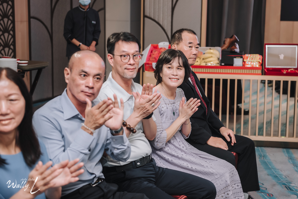 2021062104392590 婚禮紀錄｜高雄婚攝｜南部婚攝｜訂婚儀式｜類婚紗｜漢來大飯店巨蛋會館｜