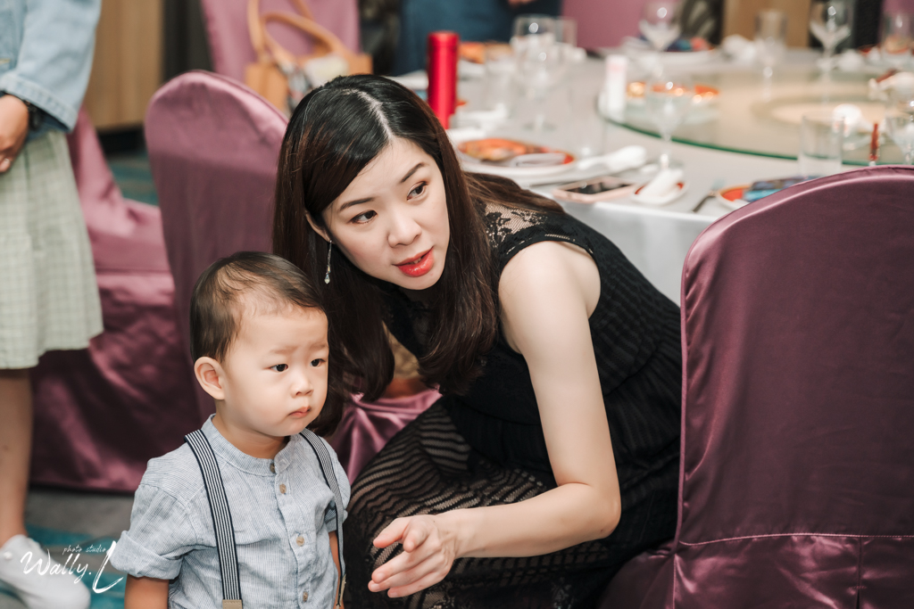 20210621044058100 婚禮紀錄｜高雄婚攝｜南部婚攝｜訂婚儀式｜類婚紗｜漢來大飯店巨蛋會館｜