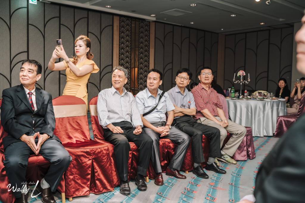 2021062104421778 婚禮紀錄｜高雄婚攝｜南部婚攝｜訂婚儀式｜類婚紗｜漢來大飯店巨蛋會館｜