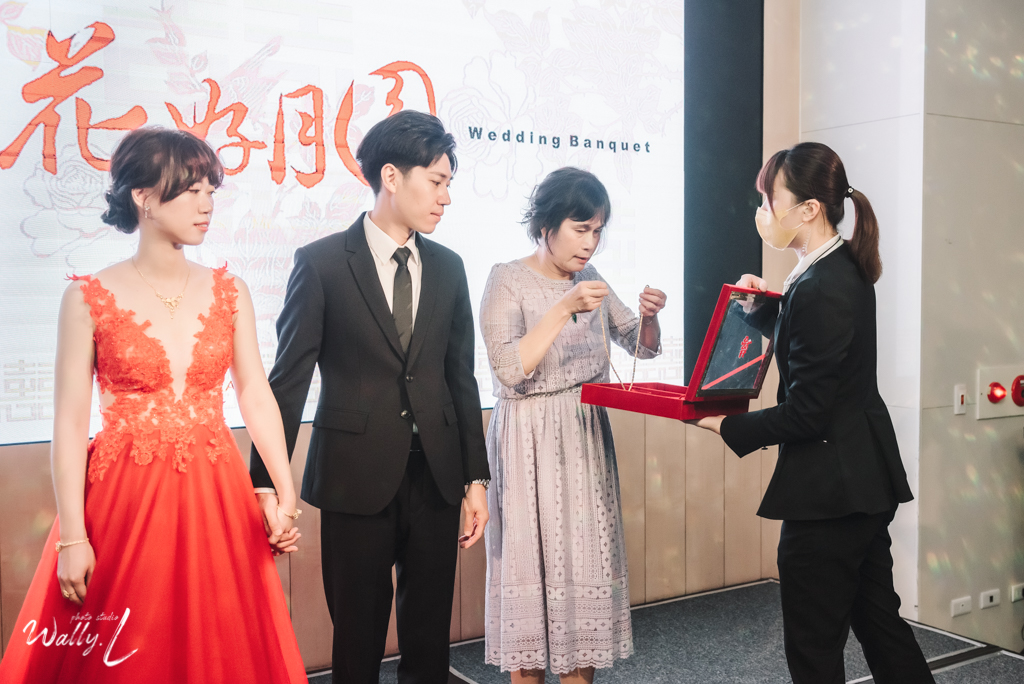 2021062104431754 婚禮紀錄｜高雄婚攝｜南部婚攝｜訂婚儀式｜類婚紗｜漢來大飯店巨蛋會館｜