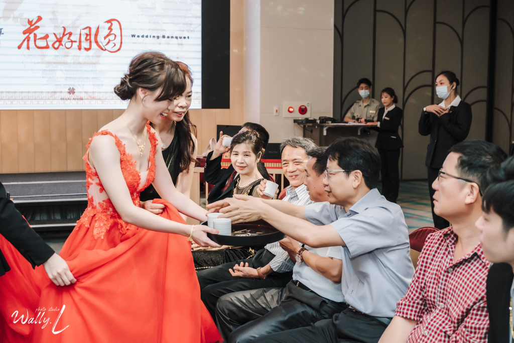 2021062104445936 婚禮紀錄｜高雄婚攝｜南部婚攝｜訂婚儀式｜類婚紗｜漢來大飯店巨蛋會館｜