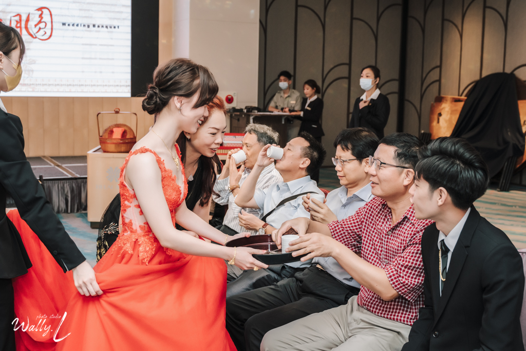2021062104450545 婚禮紀錄｜高雄婚攝｜南部婚攝｜訂婚儀式｜類婚紗｜漢來大飯店巨蛋會館｜