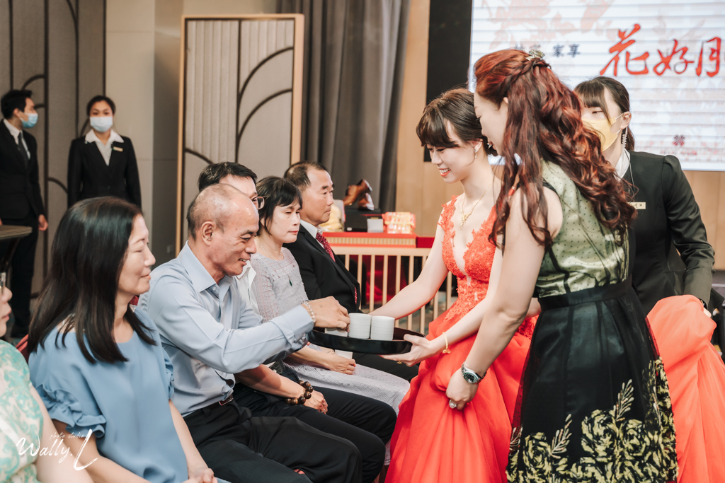 2021062104460756 婚禮紀錄｜高雄婚攝｜南部婚攝｜訂婚儀式｜類婚紗｜漢來大飯店巨蛋會館｜