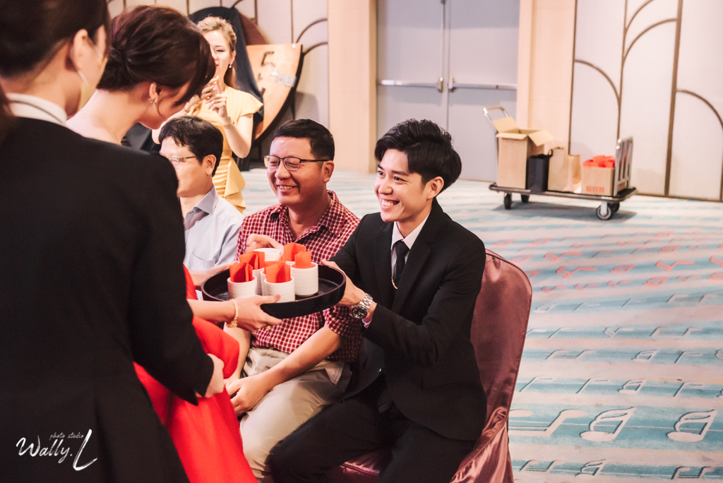 2021062104474561 婚禮紀錄｜高雄婚攝｜南部婚攝｜訂婚儀式｜類婚紗｜漢來大飯店巨蛋會館｜