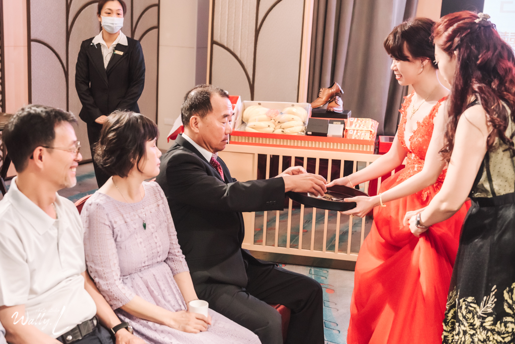 2021062104480531 婚禮紀錄｜高雄婚攝｜南部婚攝｜訂婚儀式｜類婚紗｜漢來大飯店巨蛋會館｜