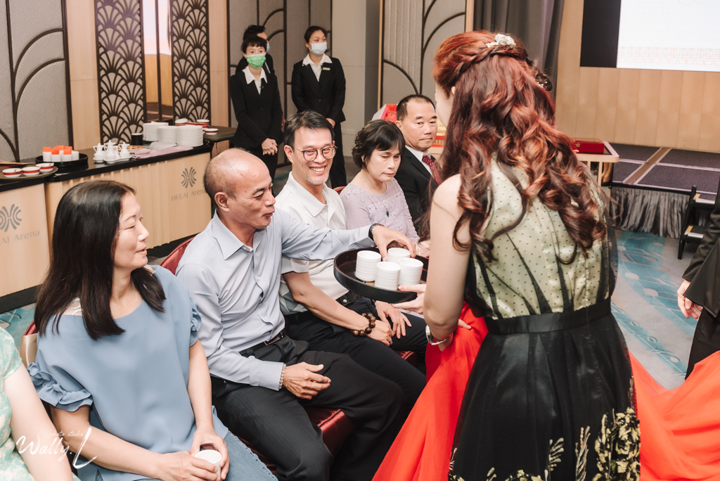 2021062104482581 婚禮紀錄｜高雄婚攝｜南部婚攝｜訂婚儀式｜類婚紗｜漢來大飯店巨蛋會館｜